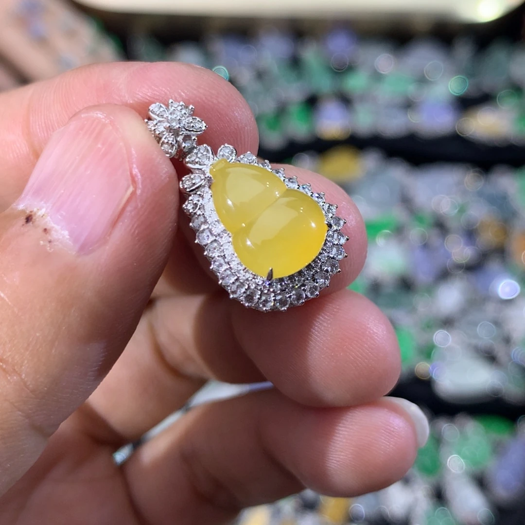 翡翠18K金镶嵌吊坠(不含链)