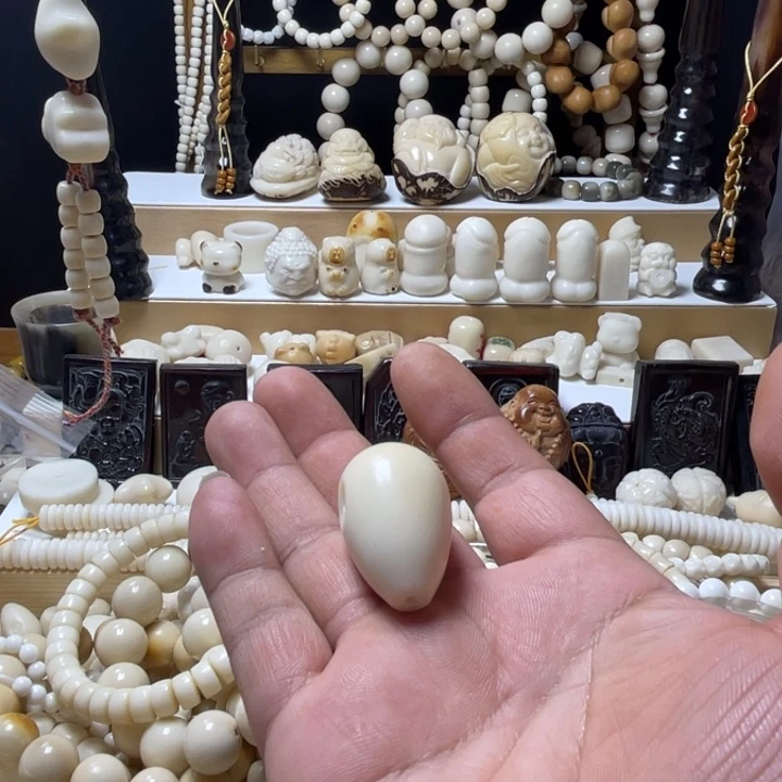 再****手象牙果雕刻水滴三通