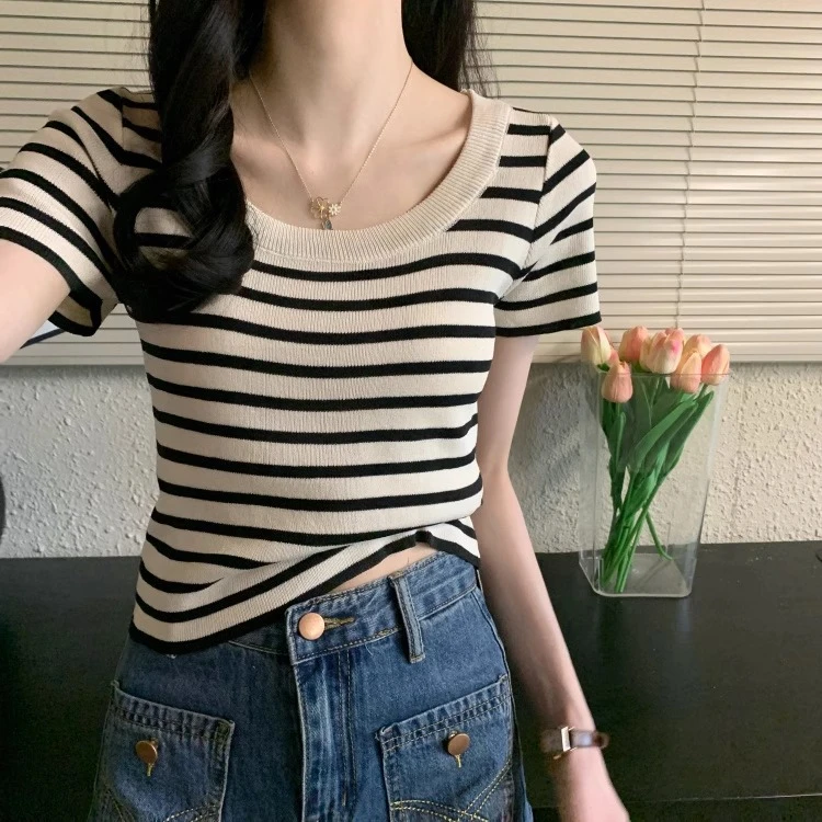 简藏黑白条纹时尚显瘦短袖薄款针织T恤女百搭夏季短款小众方领