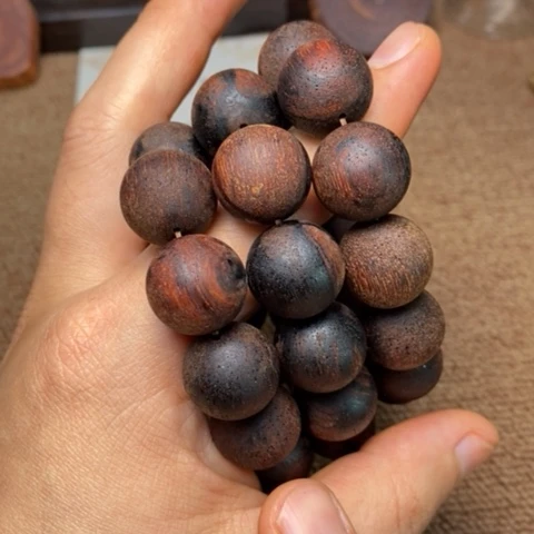 藤类B09降真香海南1.8圆珠虫漏发其一