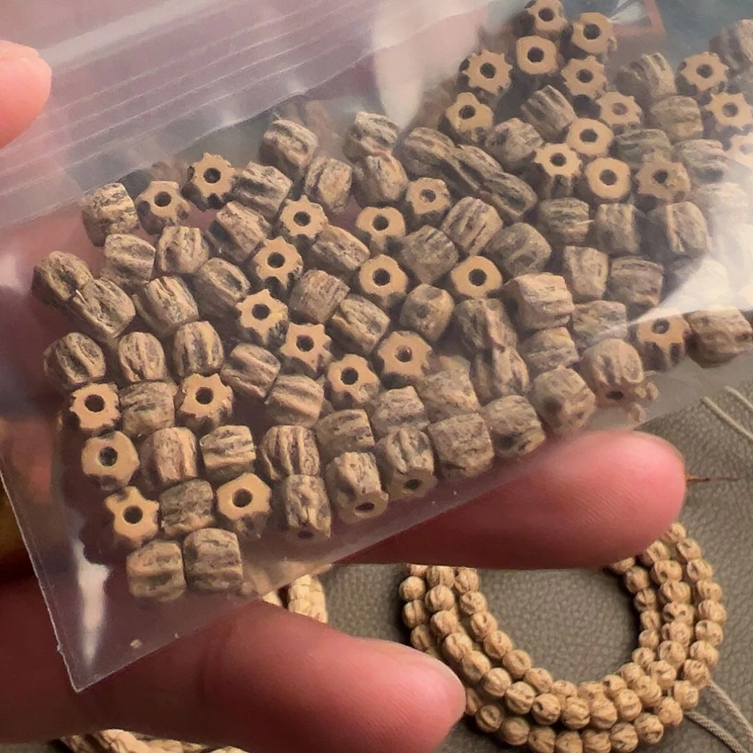 柏香籽/百香籽吊坠`****o