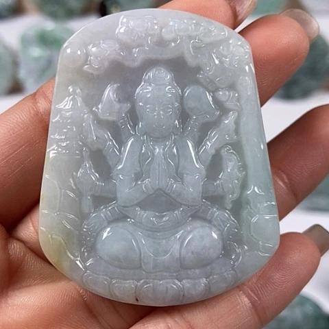 翡翠颈饰未镶嵌千手观音洒黄翡翠