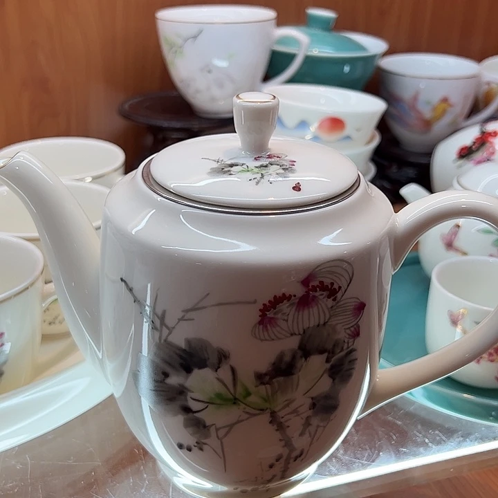 陶瓷茶壶哈哈哈哈哈