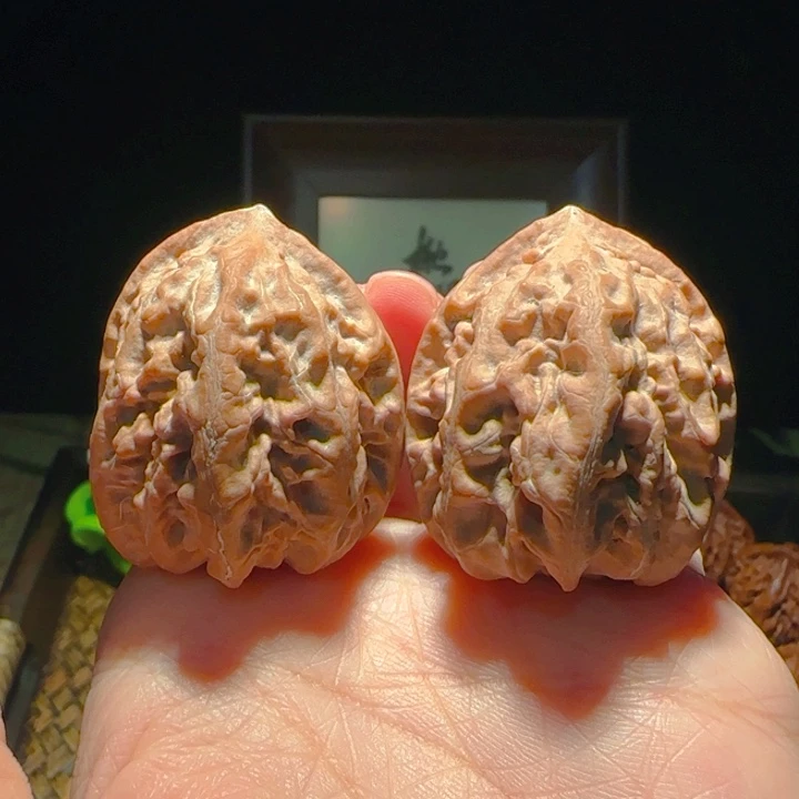 文玩核桃吊坠米子74