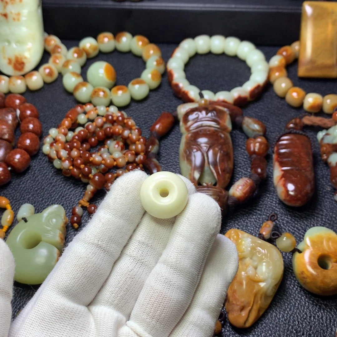 岫岩河磨玉（透闪石质玉）未镶嵌颈饰