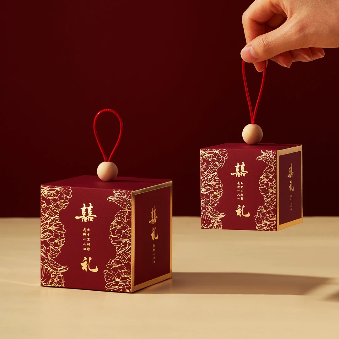 喜糖盒新款婚礼礼盒空盒中式高级伴手礼订婚喜宴专用喜糖袋包装盒