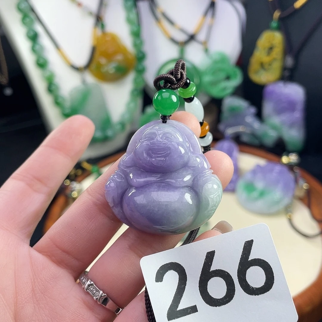 翡翠未镶嵌吊坠(赠链)