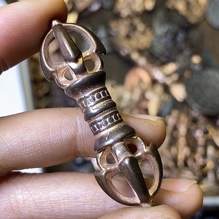 藏传加银款小小微瑕