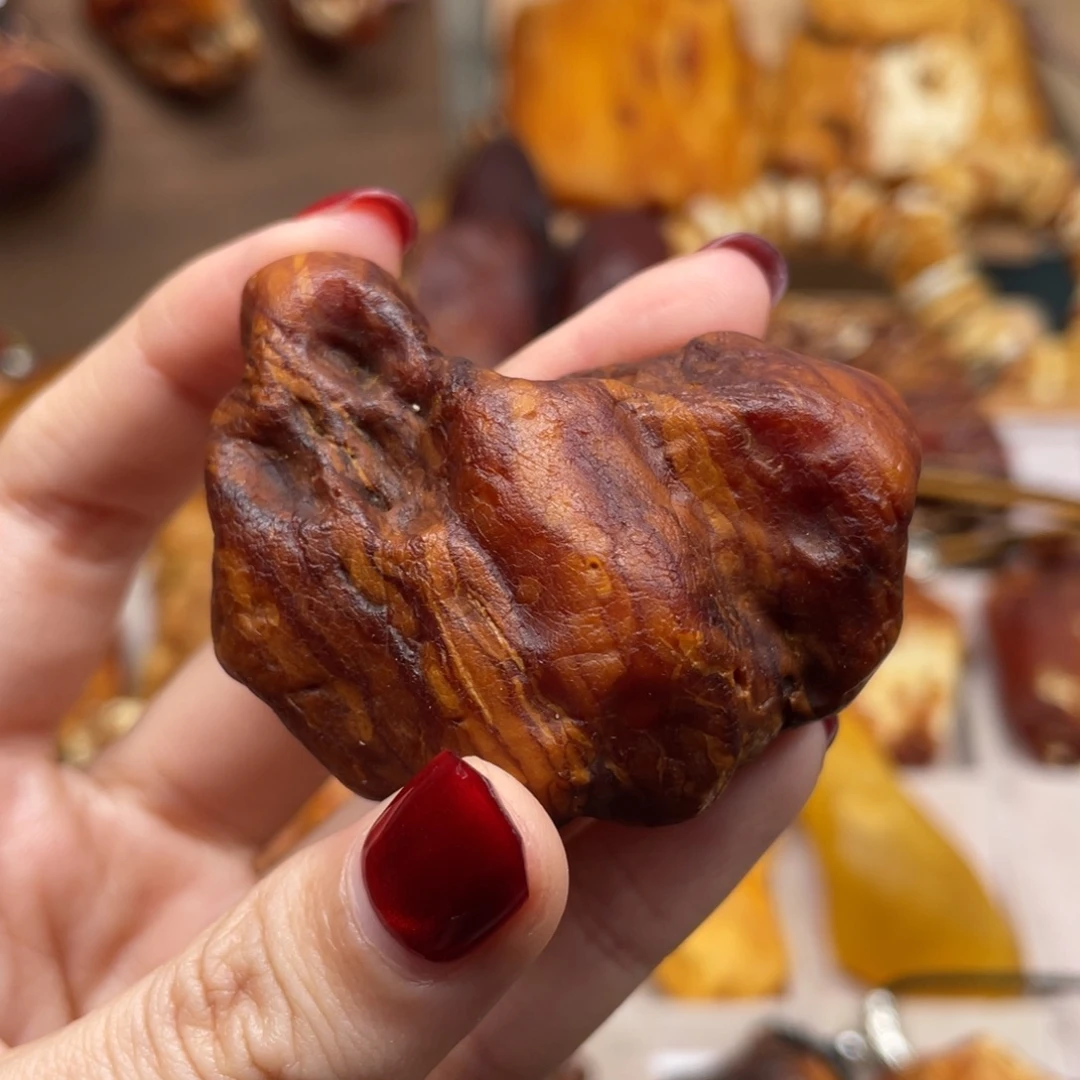 琥珀未镶嵌珠宝奇石