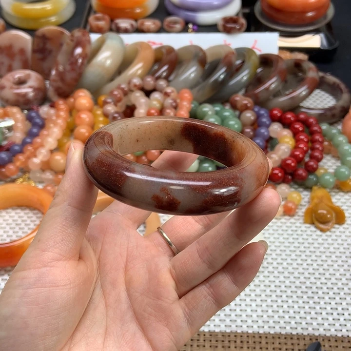 石英质玉未镶嵌手镯