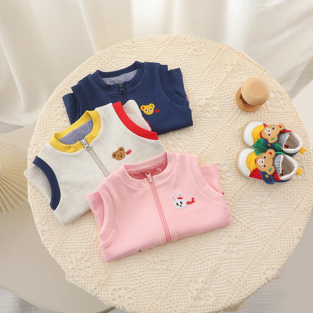 宝宝四季款刺绣马甲