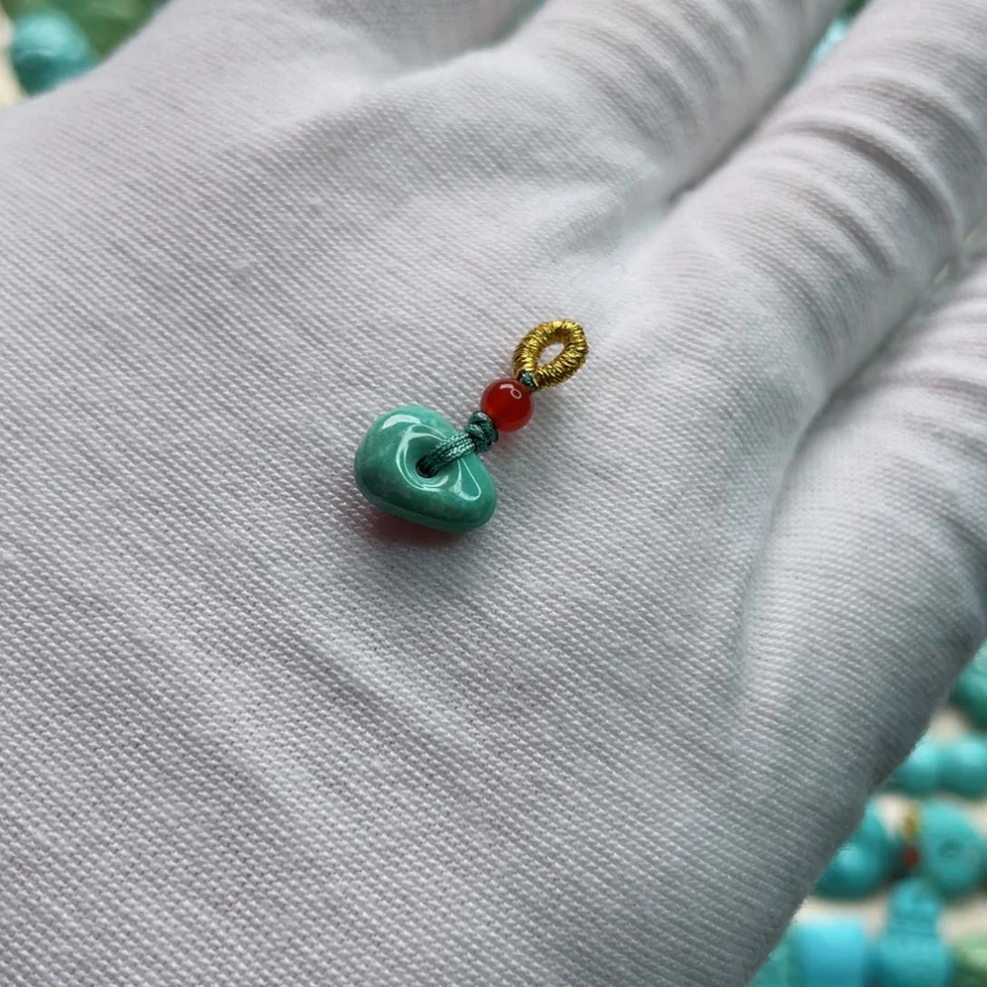 南红玛瑙颈饰未镶嵌