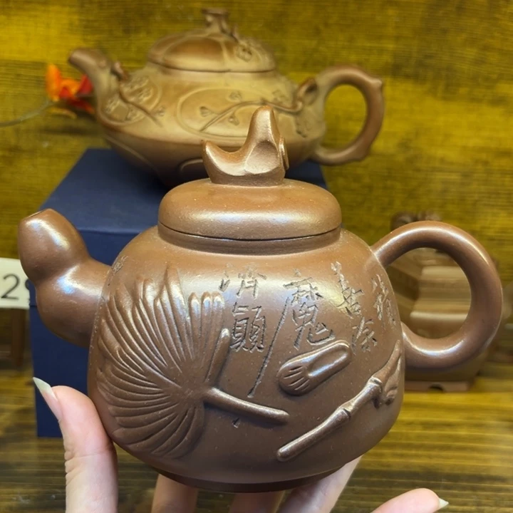 紫砂壶等艺术精品
