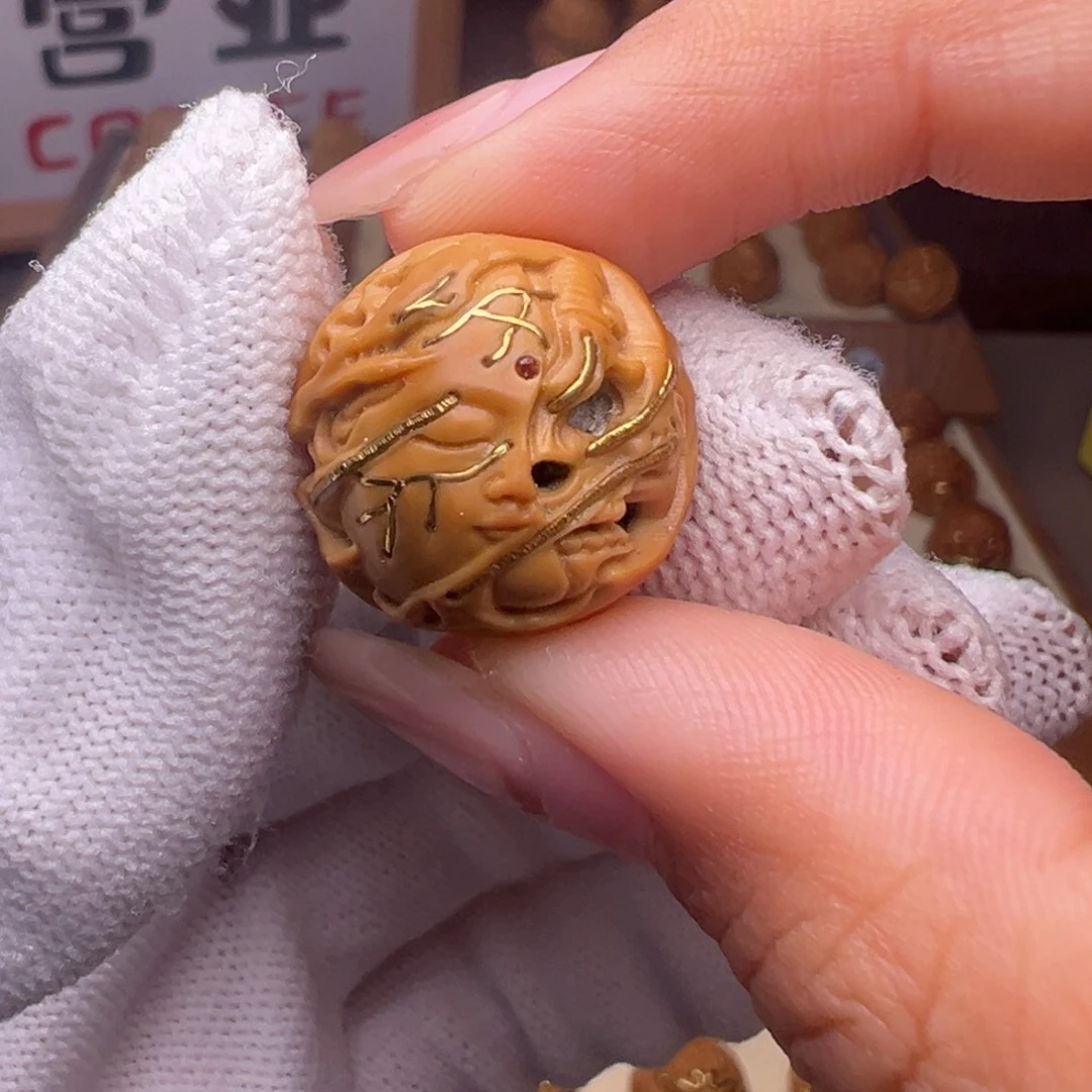 猴头核桃把件镶嵌款多面恶僧全品有正常封口线