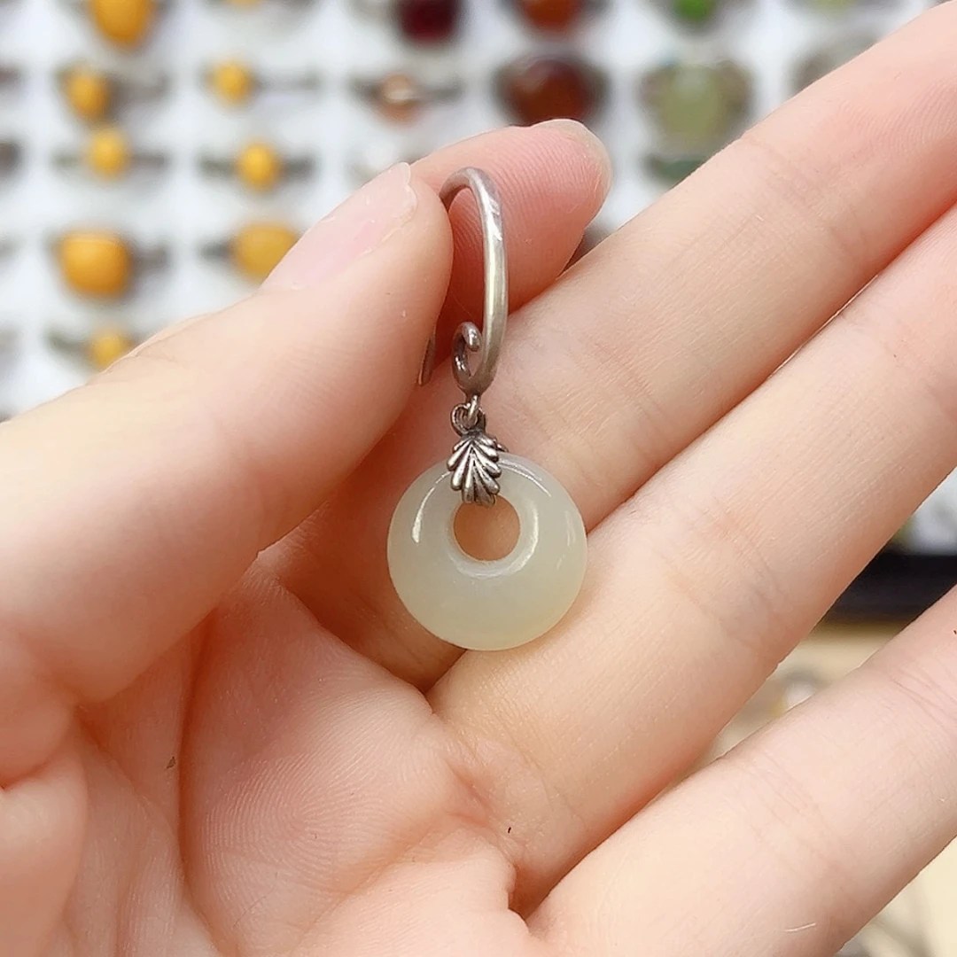 和田玉银S925镶嵌耳坠