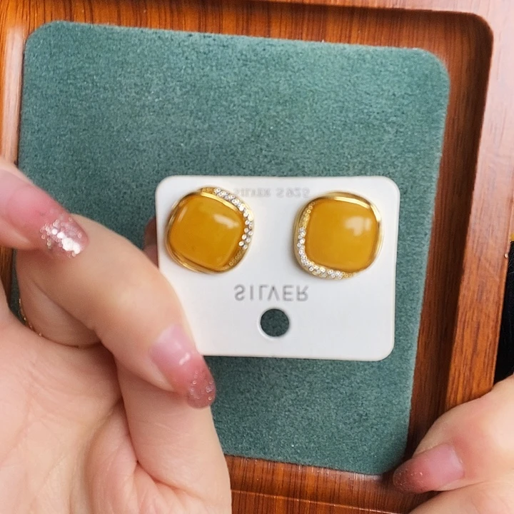 蜜蜡银S925镶嵌耳饰耳钉