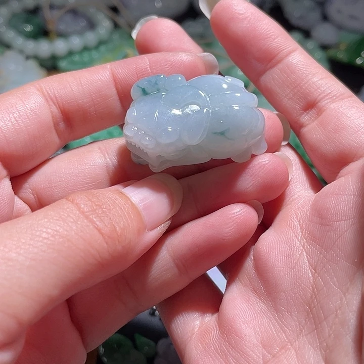 颈饰未镶嵌翡翠天