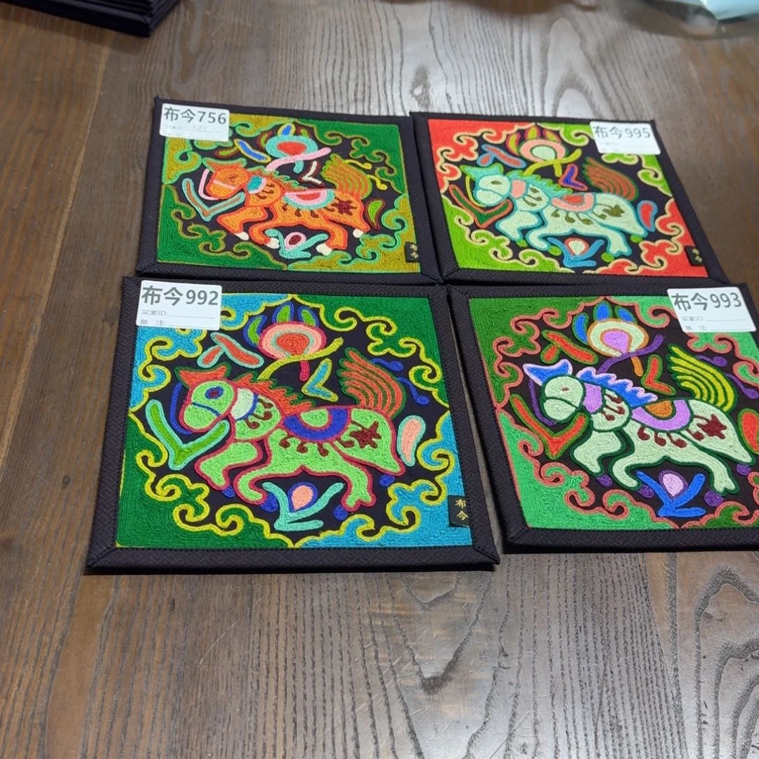 刺绣22号链接992一张辫绣小马