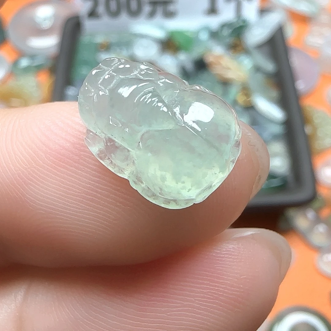 定制翡翠未镶嵌翡翠