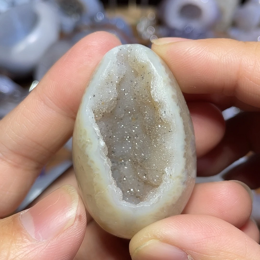 未镶嵌水晶大型摆件（非配饰）