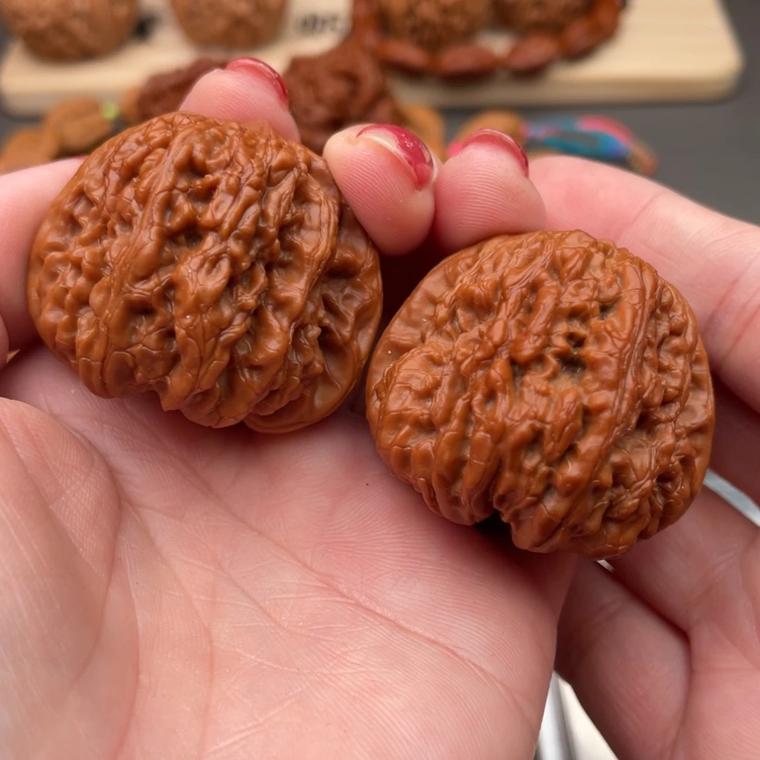 文玩核桃把件平谷凹底40