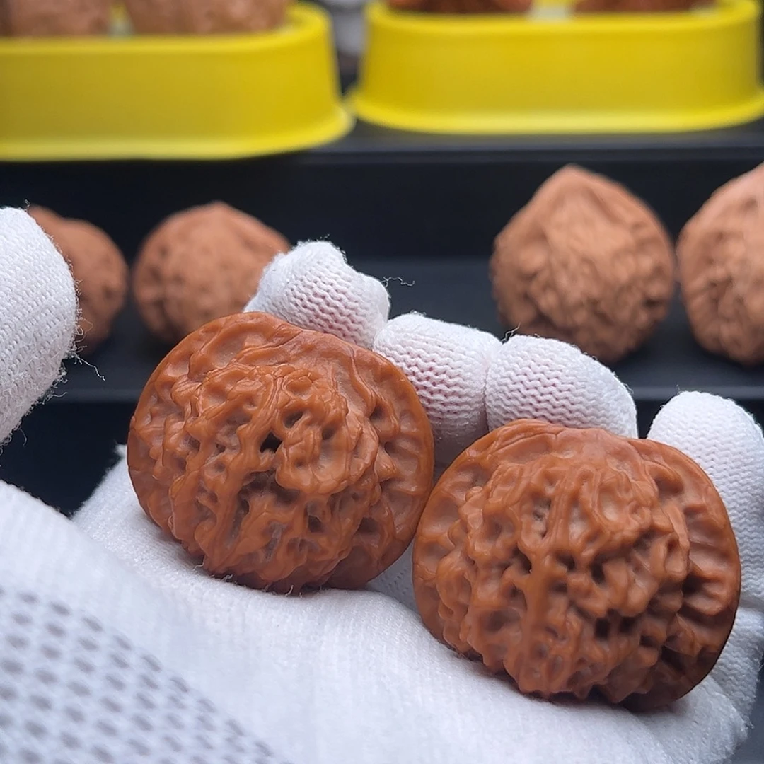 好***运文玩核桃吊坠小任