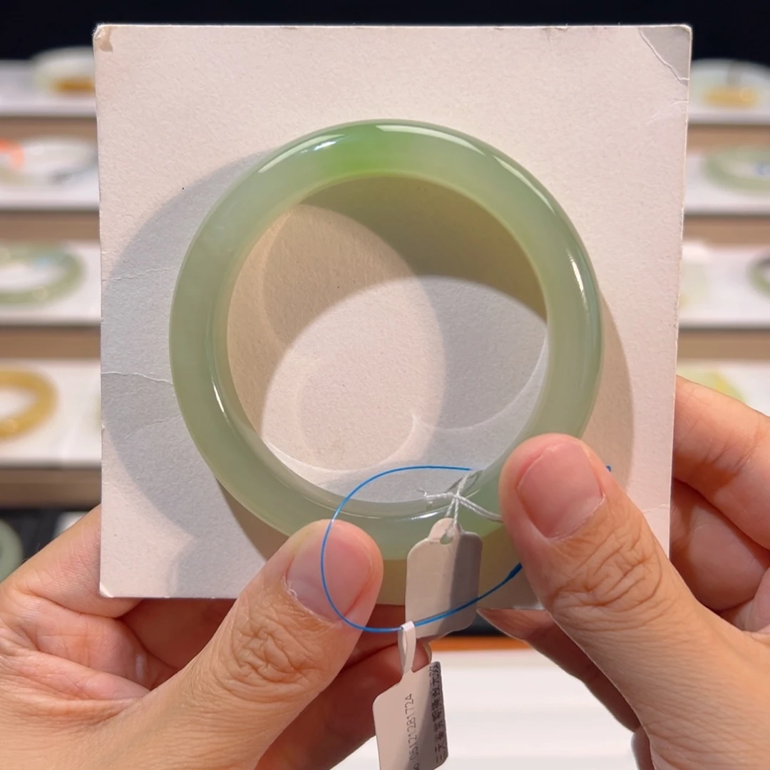 和田玉手镯未镶嵌  【猫眼翠青】