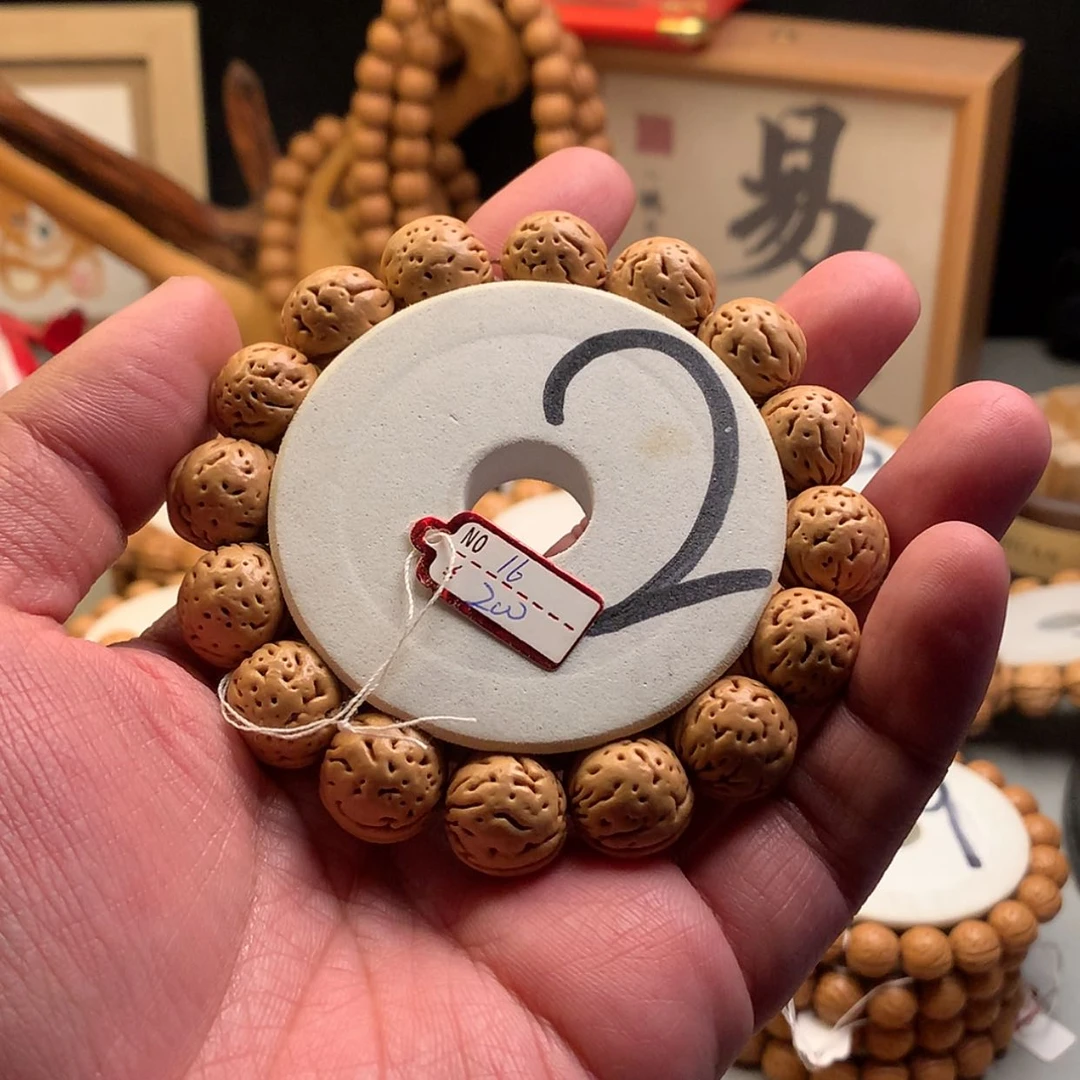 【闪购商品】桃核手串哈***生1.6大黄蜂桃核手串