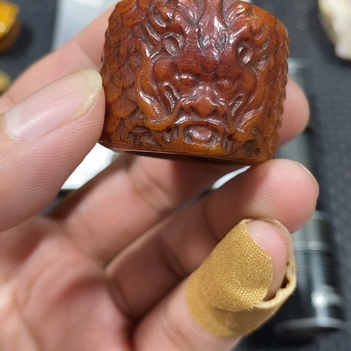 吊坠滴血莲花菩提