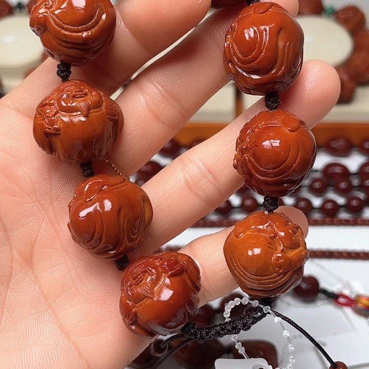 橄榄核手串李*宾玉化财神