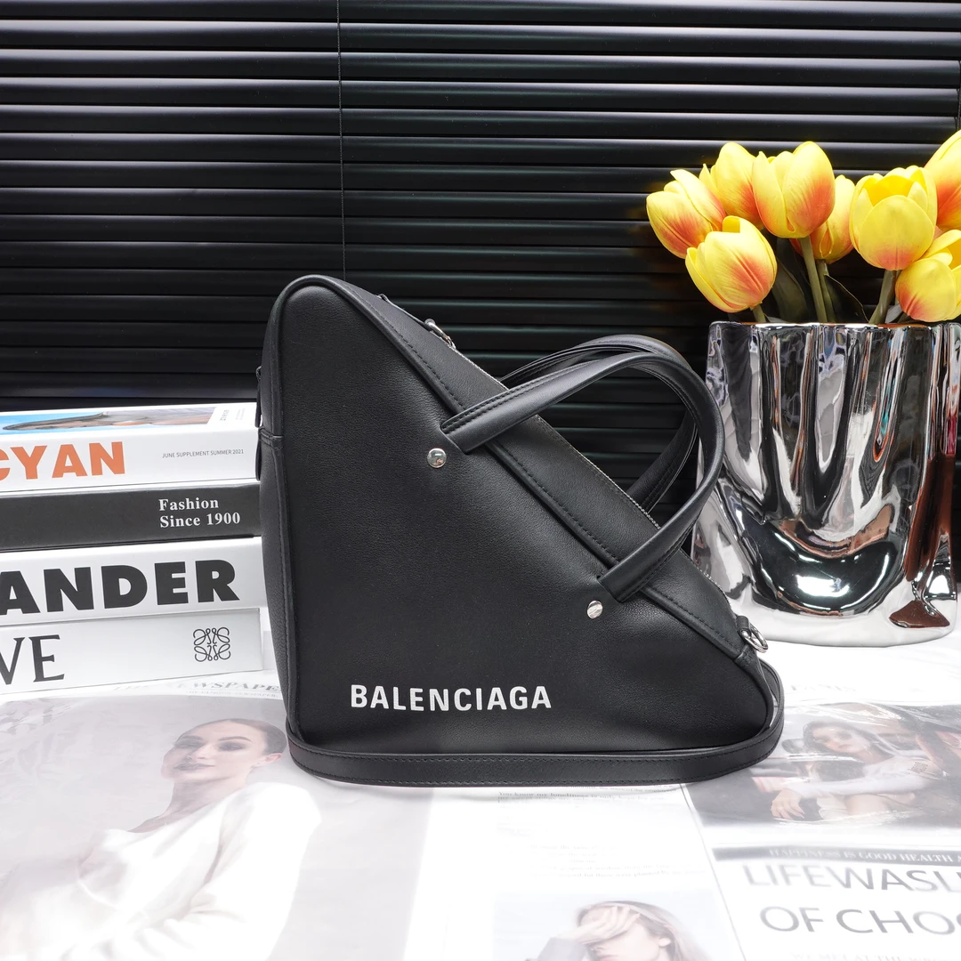 95新 Balenciaga/巴黎世家 单肩包/T20231606