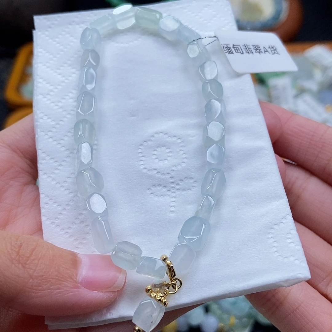 未镶嵌挂件翡翠闪