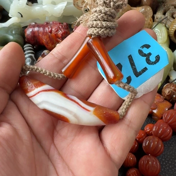 玛瑙/玉髓颈饰合金