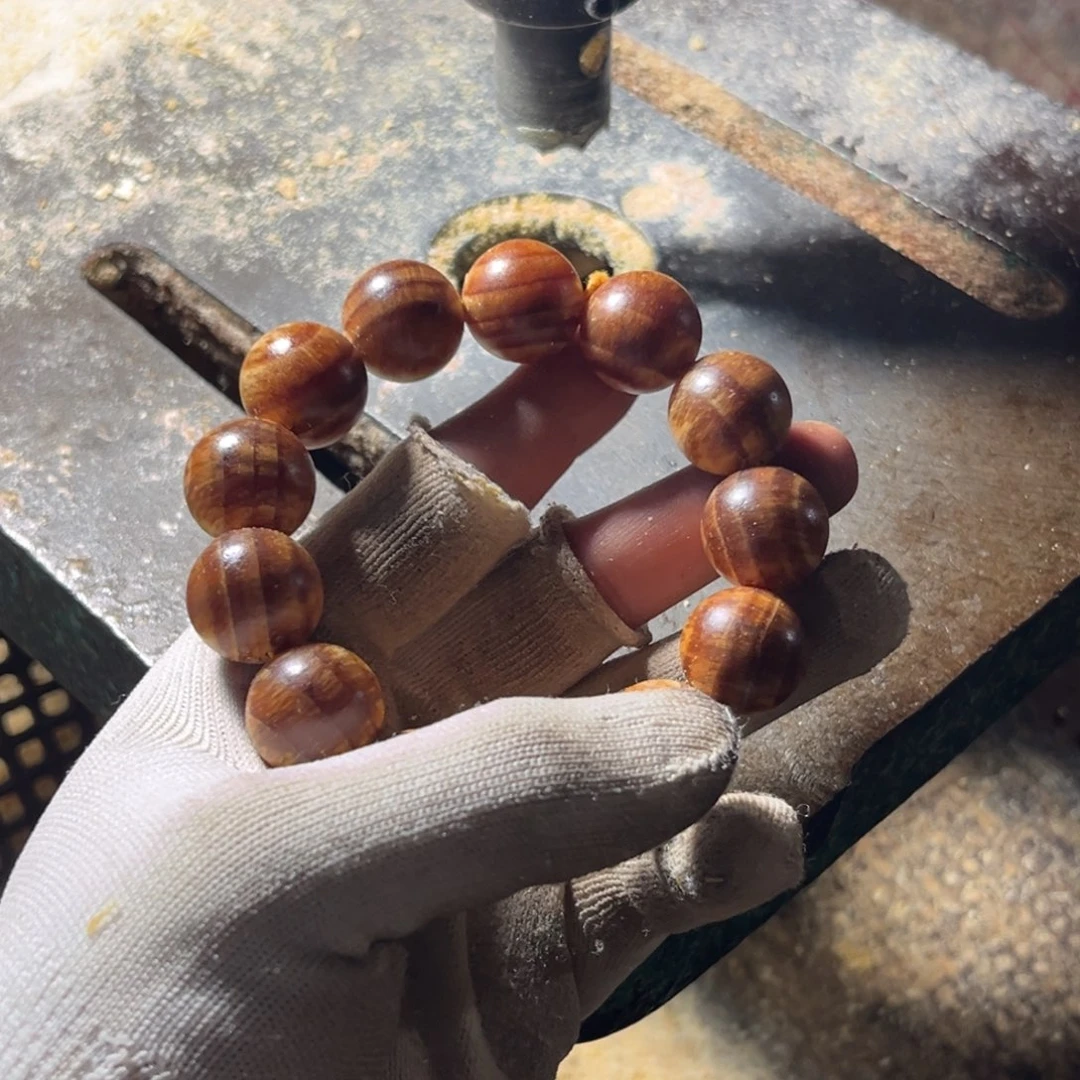 用***4手串/手链松木（琥珀木）1.8树根