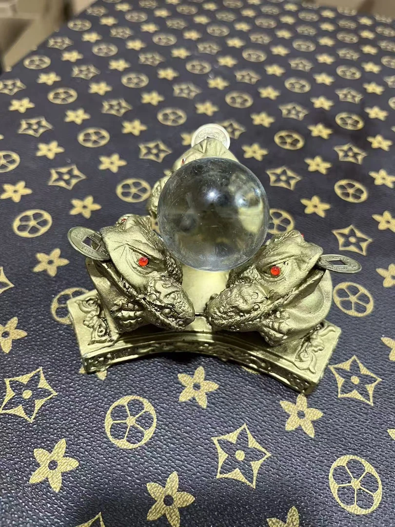 3只金蟾顶珠摆件
