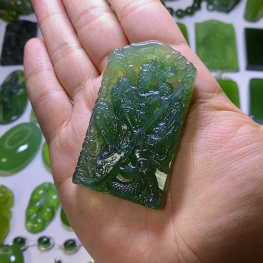 【闪购商品】蛇纹石玉颈饰未镶嵌一****0