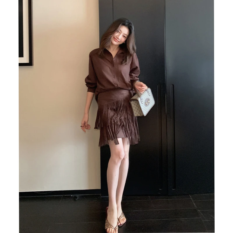 时髦复古洋气套装女2025秋季新款宽松气质咖色衬衫流苏半裙两件套