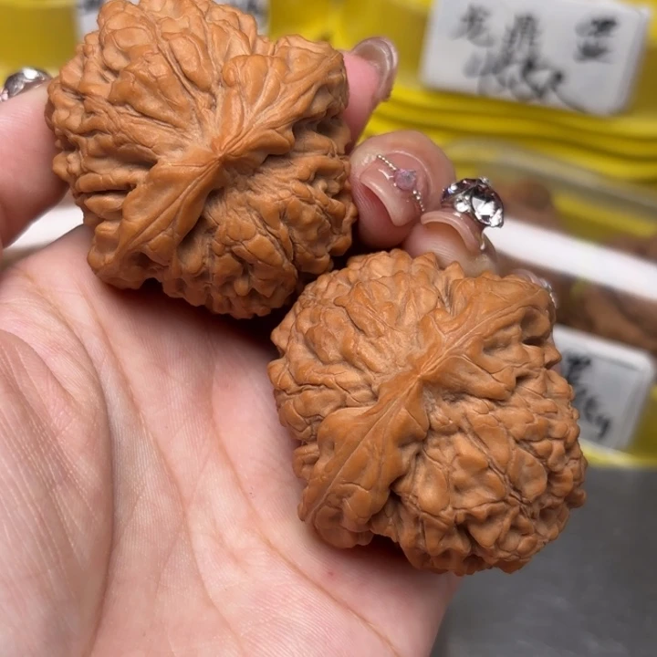 文玩核桃吊坠45-34054-02