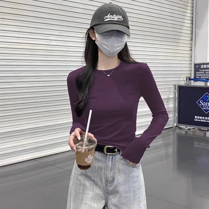 休闲风内搭长袖t恤女打底衫秋冬季修身显瘦小众百搭通勤圆领上衣