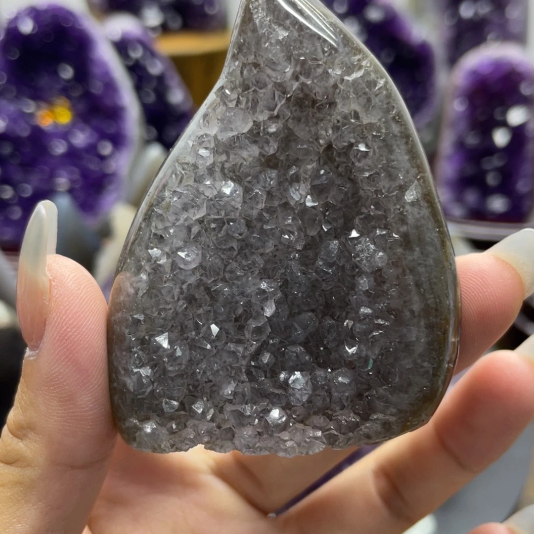 未镶嵌大型摆件(非配饰)紫晶
