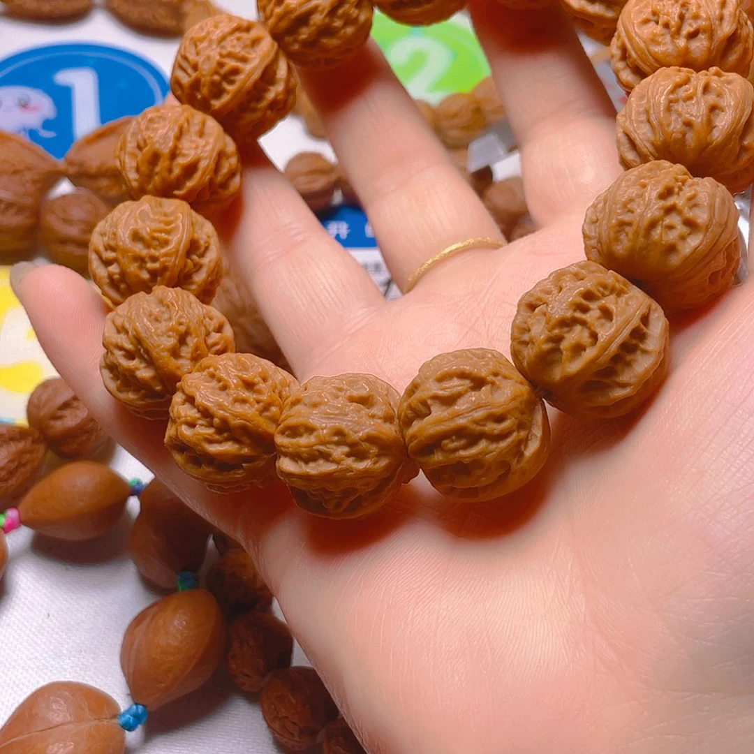 一***遥吊坠文玩核桃京八棱