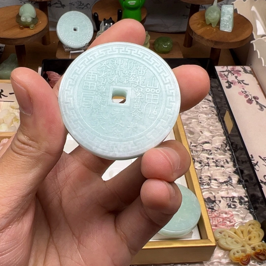 蛇纹石玉合金吊坠(不含链)