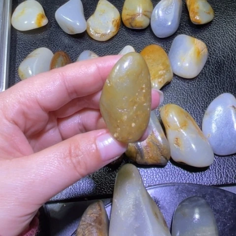 和田玉（子料）未镶嵌颈饰