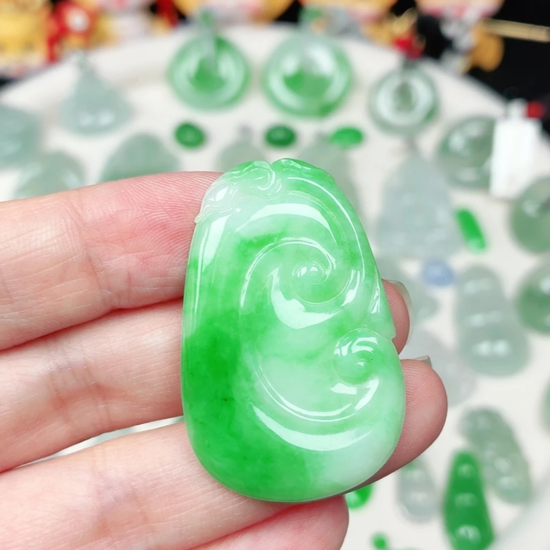 翡翠未镶嵌颈饰缅甸天然A货翡翠