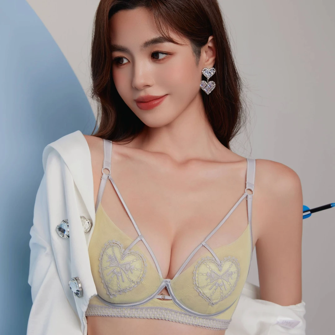 兔耳朵内衣女春夏新款大胸显小超薄时尚蕾丝聚拢柔软亲肤舒适文胸