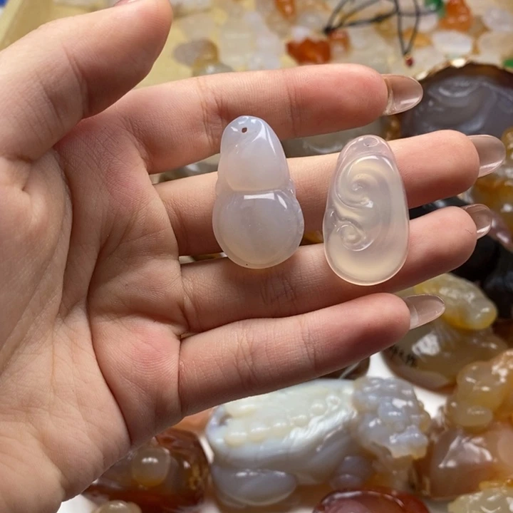 玛瑙/玉髓未镶嵌颈饰