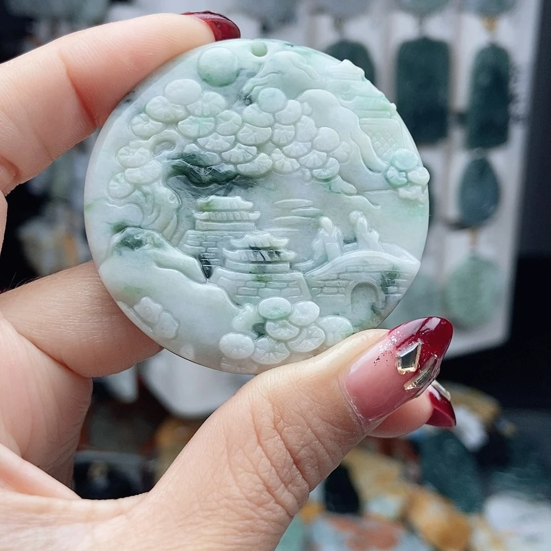 翡翠颈饰未镶嵌翡翠