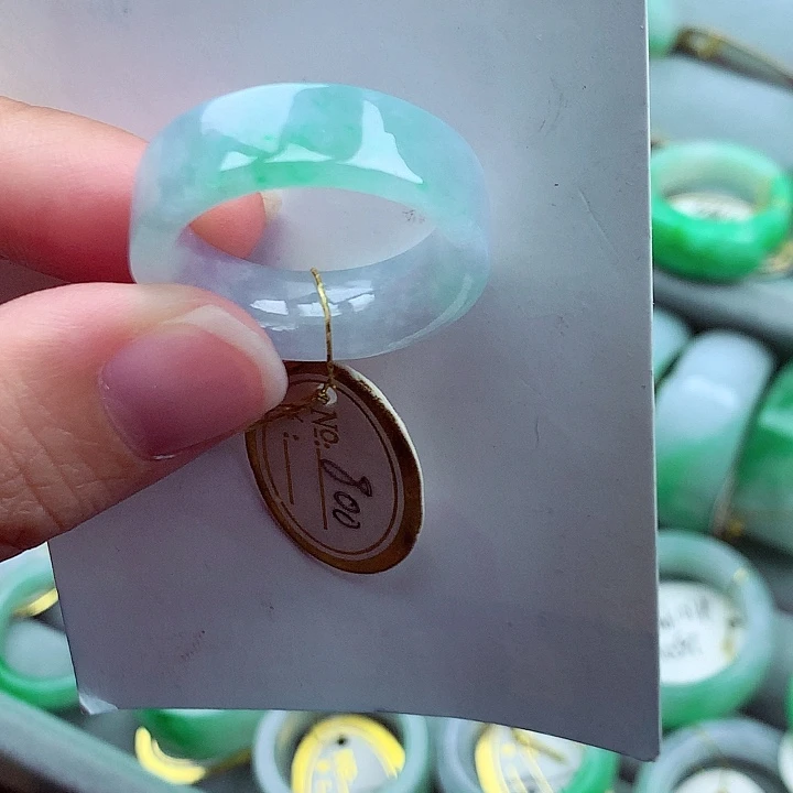 翡翠未镶嵌戒指23.24号