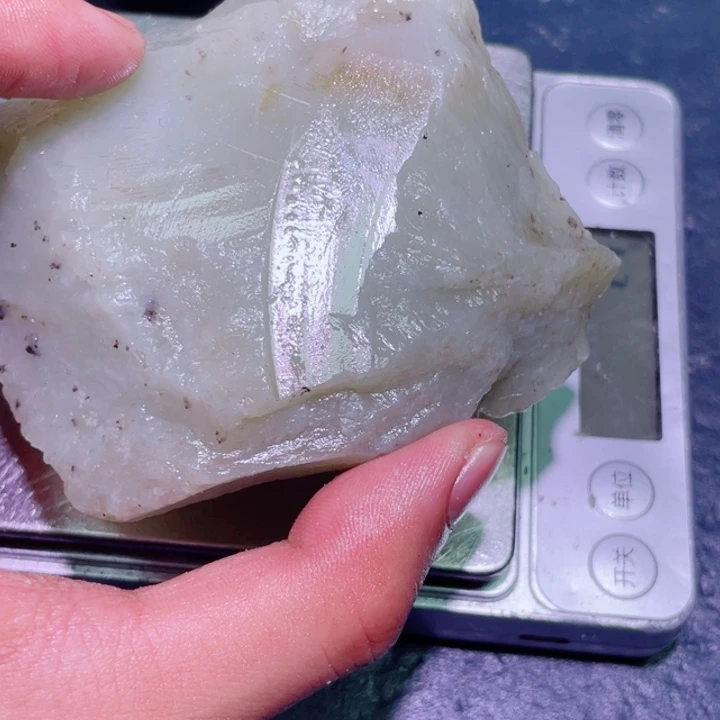 和田玉（糖玉）未镶嵌珠宝半成品