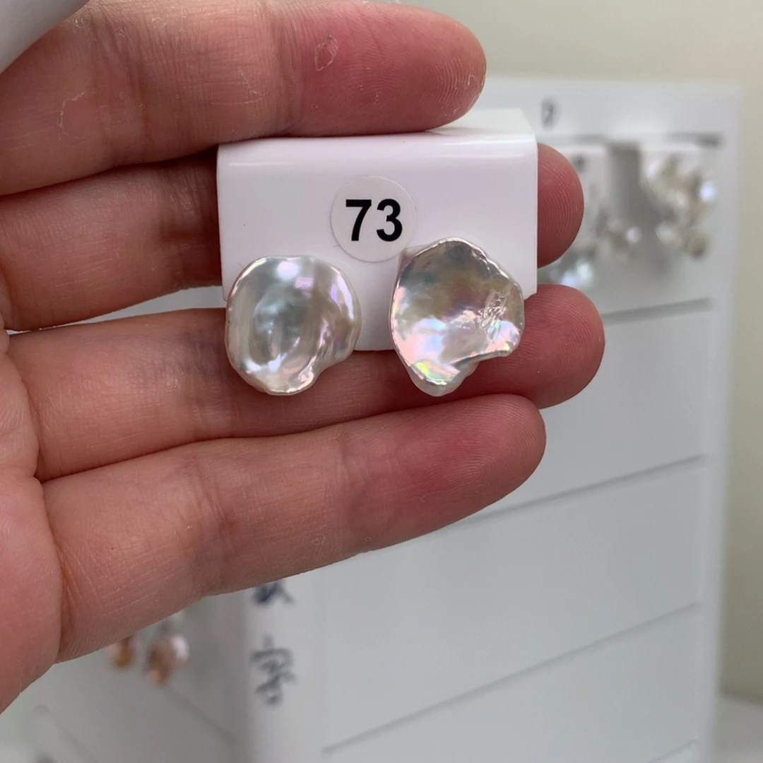 无非金属巴洛克花瓣耳饰